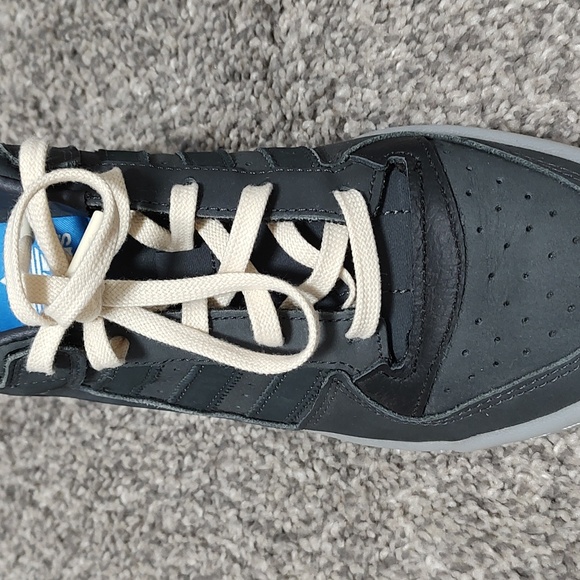 Gray and White Adidas Sneakers w Cream Laces - Picture 3 of 9